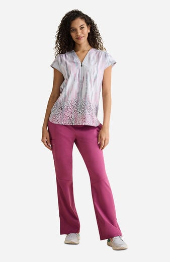 Women's Kelly Wild Vibes Print Scrub Top Women's Kelly Wild Vibes Print Scrub Top