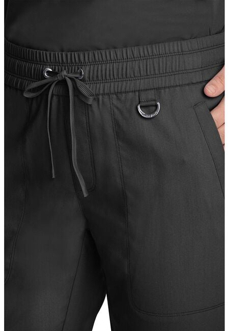 Tia Pant image number 4