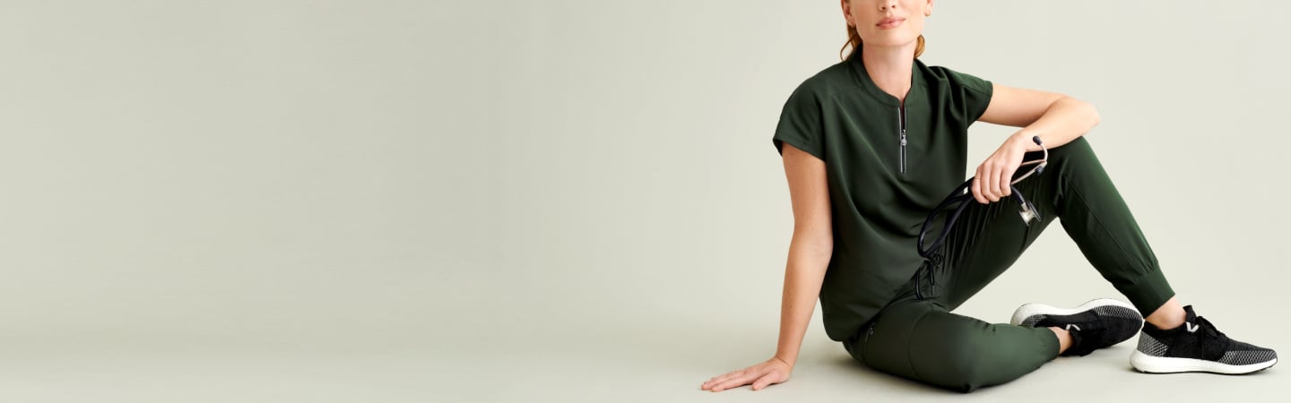 What Are the Best Scrub Materials for Long Shifts? A Guide for Healthcare Pros