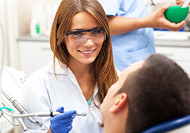 A Step-by-Step Guide: How to Become A Dental Assistant