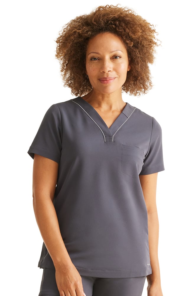 Stella♡ Stella Chest-Pocket Top | Scrubs & Beyond